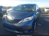 Toyota Sienna Le V6 5TDKK3DC3ES488180 снимка