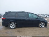 Toyota Sienna Le 8 Passenger 5TDKK3DC6GS693351 fotografie