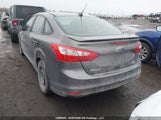 Ford Focus Se 1FADP3F26EL331829 photo