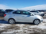 Chevrolet Sonic Lt 1G1JC5SH9C4197770 снимка