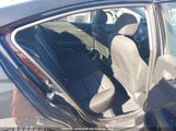 Hyundai Elantra Se/Value/Limited KMHD84LF2HU300480 photo