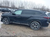Toyota Highlander Hybrid Xle 5TDKBRCH1RS610220 photo