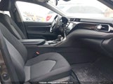 Toyota Camry Le 4T1B11HK2KU226405 photo
