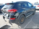 Hyundai Tucson Se 2.0L KM8J33A48JU795867 photo