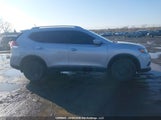 Nissan Rogue S/Sl/Sv 5N1AT2MV8FC798988 fotografie