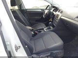 Volkswagen Golf 3VW217AU6FM033815 снимка