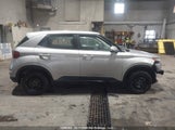 Hyundai Venue Essential KMHRB8A31SU415781 снимка