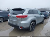 Toyota Highlander Xle 5TDJZRFHXKS627266 photo