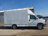 GMC Savana Cutaway G3500 1GD07RFF8G1192196 photo