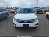 Volkswagen Tiguan S/Se/Sel/R-Line WVGJV7AX3FW543659 photo
