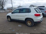 Volkswagen Tiguan S/Se/Sel/R-Line WVGJV7AX3FW543659 photo