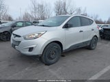 Hyundai Tucson Gl KM8JT3AF2FU025317 снимка