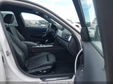 BMW 330I xDrive WBA8D9C58JA013283 fotografie