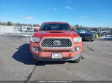 Toyota Tacoma Sr5 5TFDZ5BN5JX035123 fotografie