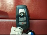 BMW 330 XI WBA8D9G57HN****** fotografie