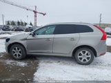 Volvo Xc60 T6/T6 Platinum/T6 Premier Plus/T6 R-Design/T6 R-Design Platinum/T6 R-Design Premier Plus YV4902DZ1E2558928 fotografie
