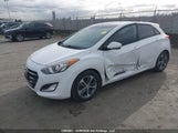 Hyundai Elantra Gt KMHD35LH6GU333311 photo