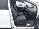 Ford Escape 1FMCU0F72JUB00130 fotografie