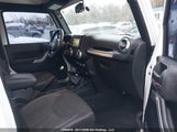 Jeep Wrangler Unlimited Sahara 1C4BJWEGXFL671732 fotografie