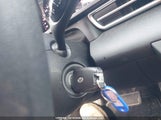 Hyundai Elantra Essential Ivt With Hyundai Smartsense Package KMHLM4AG4MU155102 photo