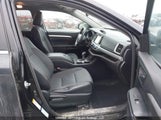 Toyota Highlander Le 5TDBKRFH0GS325484 снимка