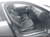 Volkswagen Passat Se 1VWBS7A38GC066709 снимка