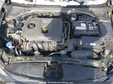 Hyundai Elantra Gl KMHD84LF8HU221136 photo