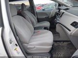 Toyota Sienna Le V6 5TDKK3DC1ES424929 снимка