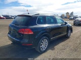 Volkswagen Touareg 3.6L Comfortline/3.6L Execline/3.6L Highline WVGEF9BP8CD010738 photo