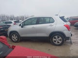 Chevrolet Trax Ls 3GNCJKSBXKL404912 снимка