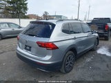 Volkswagen Tiguan Se/Sel/Sel R-Line Jet-Black/Sel R-Line 3VV2B7AX3KM082248 снимка