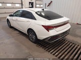 Hyundai Elantra Preferred KMHLM4DG3SU902276 снимка