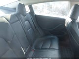 Tesla Model 3 Rwd/Standard Range 5YJ3E1EA8NF339488 fotografie