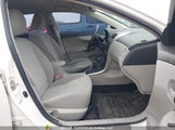 Toyota Corolla Ce 2T1BU4EE4BC557558 photo