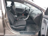 Hyundai Elantra Se/Sport/Limited 5NPDH4AE4GH657019 photo