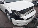 Volvo V60 Cross Country Premier YV440MWK4H1037976 photo