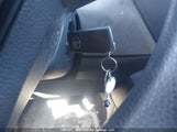 Toyota Corolla Le 5YFBPMBE3MP229935 снимка