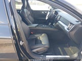 Volvo V60 Cross Country T5 Momentum YV4102WK2K1003520 снимка