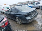 BMW 330I xDrive WBA8D9C55JA382618 снимка