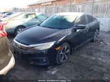 Honda Civic Touring 2HGFC1F92HH102065 снимка