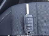 Hyundai Elantra Essential KMHLM4DG3RU793540 снимка
