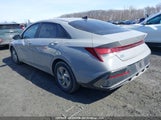 Hyundai Elantra Essential KMHLM4DG3RU793540 снимка