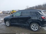 Jeep Compass Latitude 3C4NJDBN8ST527227 снимка