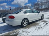 Volkswagen Passat 1.8 Tsi Comfortline 1VWBS7A30FC092803 photo