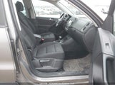 Volkswagen Tiguan Se/Sel WVGBV7AX1AW531698 photo