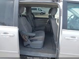 Volkswagen Routan 2V4RW3DX4AR260915 снимка