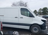 Mercedes-Benz Sprinter  High Roof 4-Cyl Diesel/Standard Roof 4-Cyl Diesel W1Y4KBHY2RP644732 fotografie