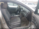 Chevrolet Malibu Ls 1G11B5SA3DF144316 снимка