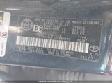 Toyota Corolla 2T1BURHE3HC883112 снимка