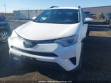 Toyota Rav4 Le 2T3ZFREV0JW486451 снимка